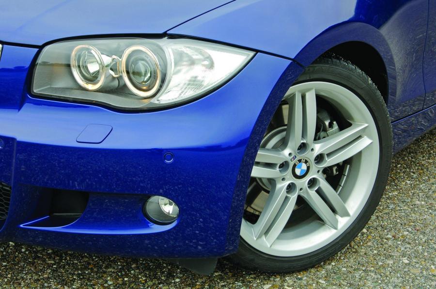  BMW 1-Series 5-Door 2005 года  (фото 52 из 187)